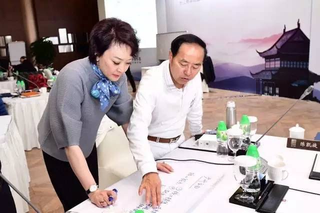 洗衣粉老总_立白洗衣粉图片(2)