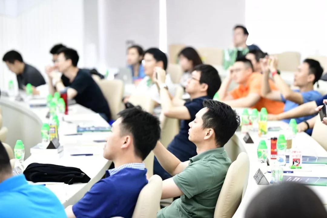 区块链时代来了，你还在固守传统的投资模式吗？